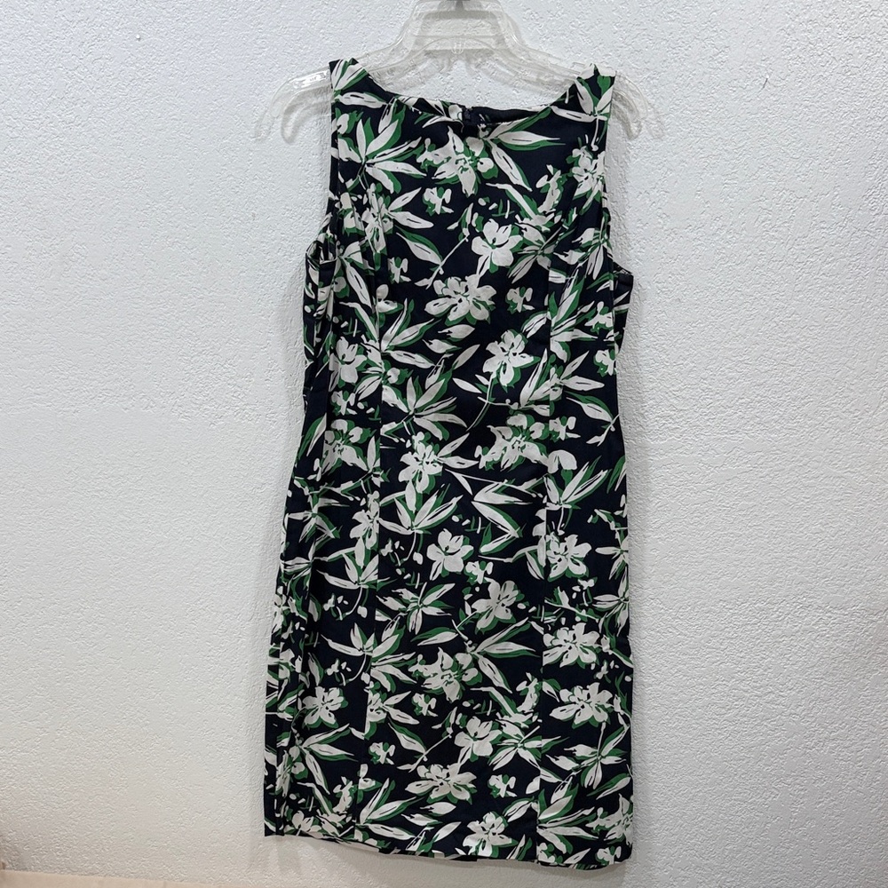 Classic Ralph Lauren Sleeveless Navy Floral Shift Dress with Green/White Flowers